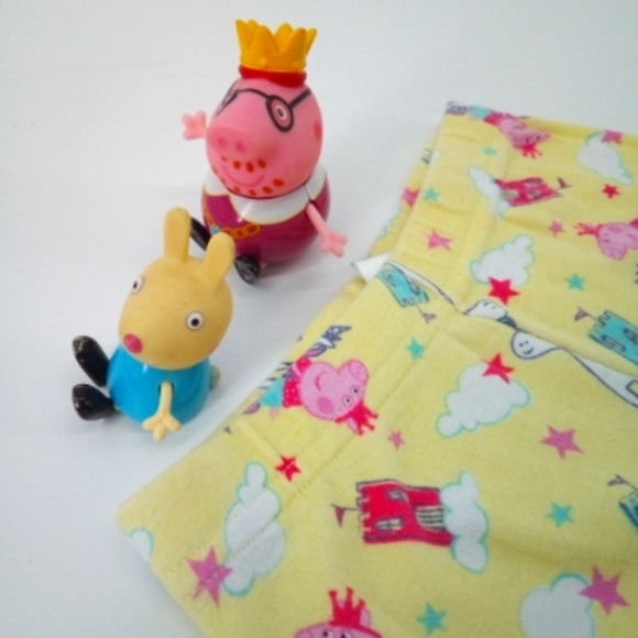 Peppa Pig Pajama Bottoms & Toys Set 100% Cotton Yellow Pink PJ 4T - Picture 1 of 13